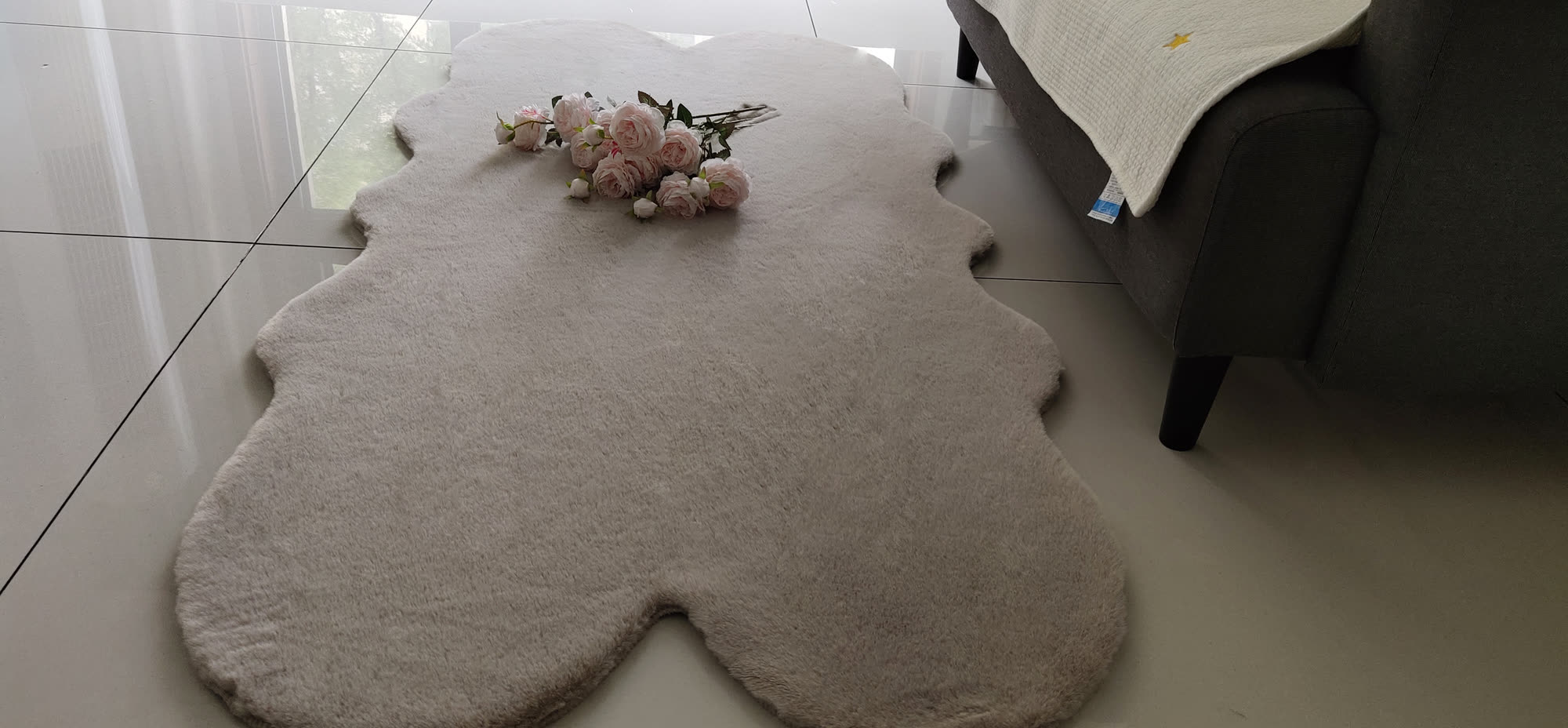 Premium Fluffy Carpet Design