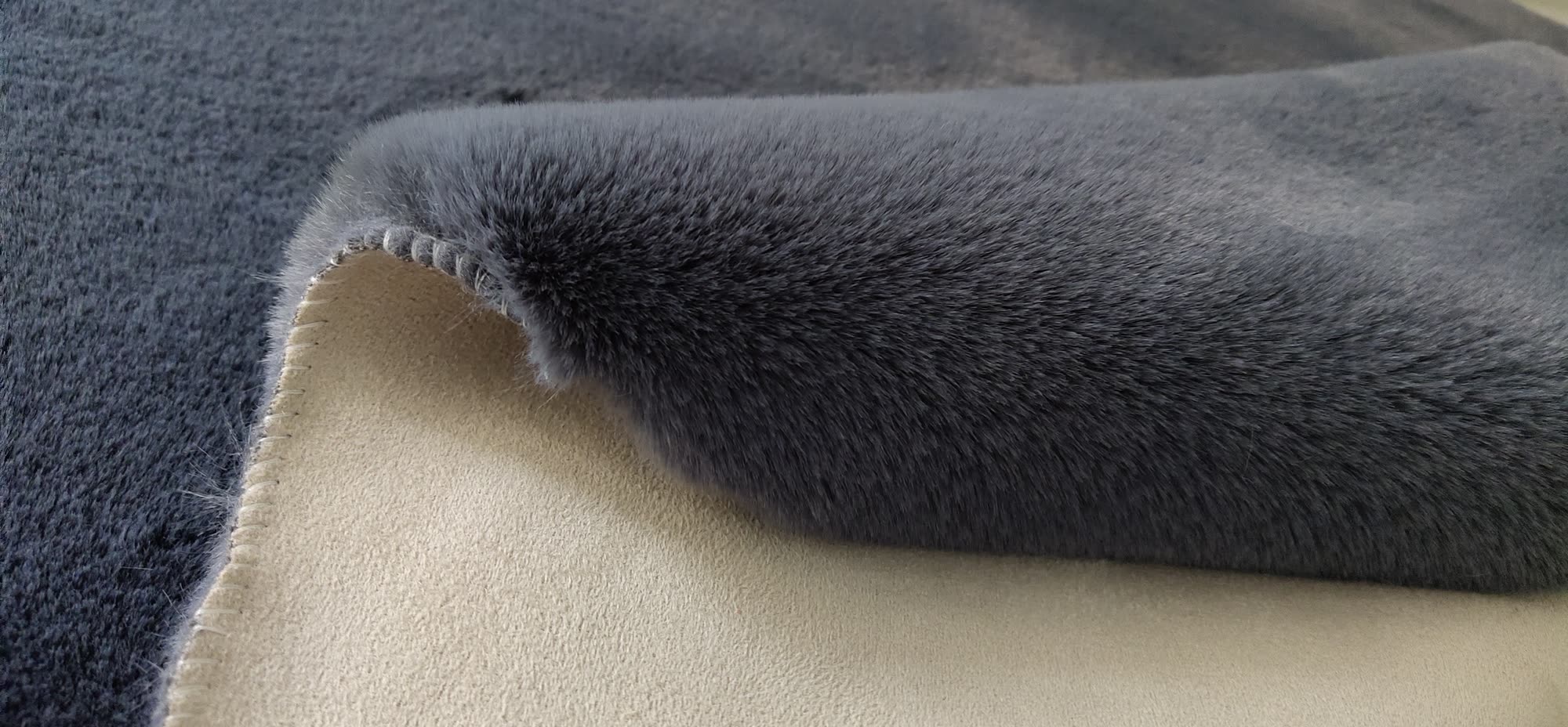 Premium Fluffy Carpet Design