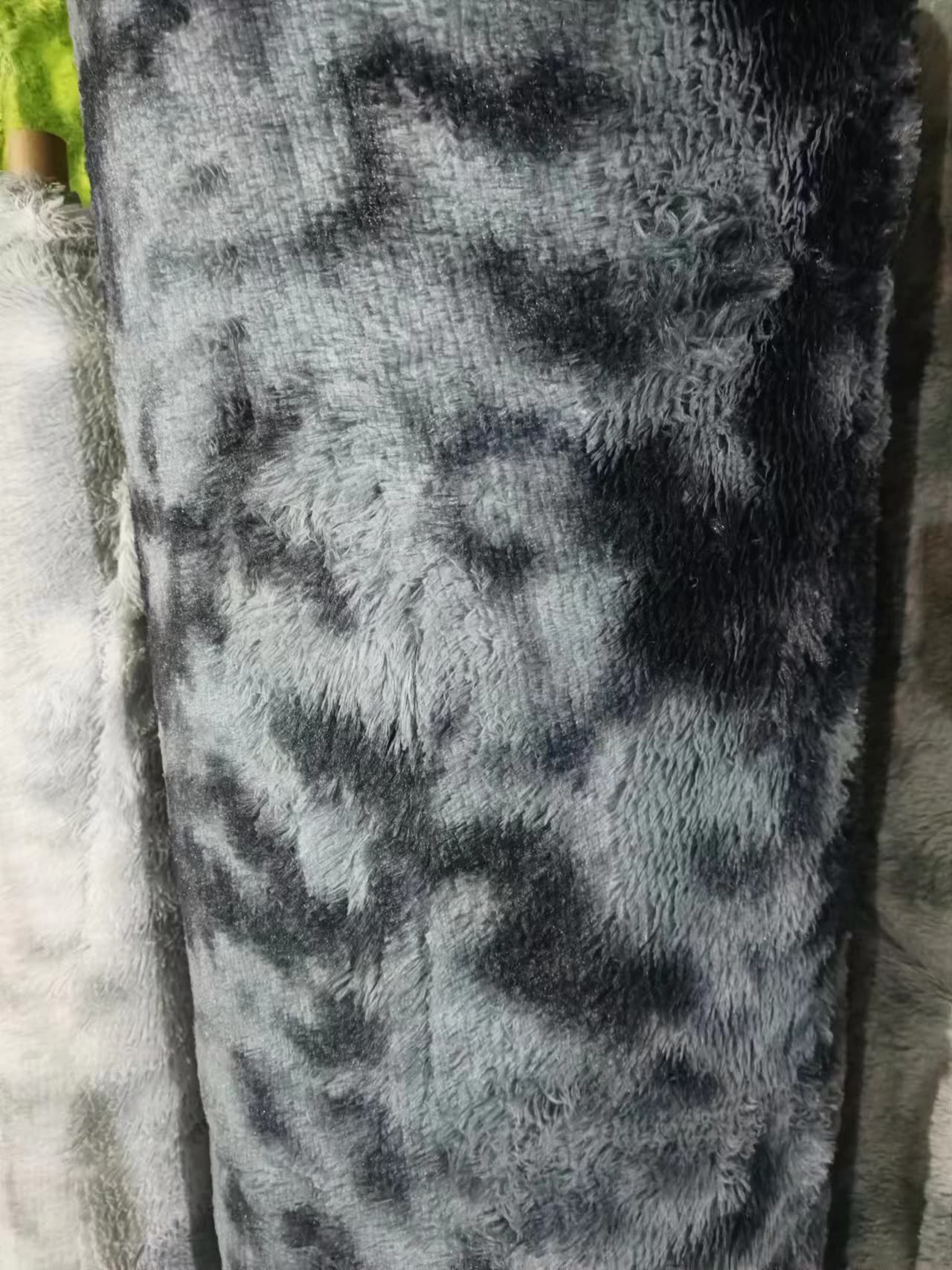 Premium Fluffy Rug Design